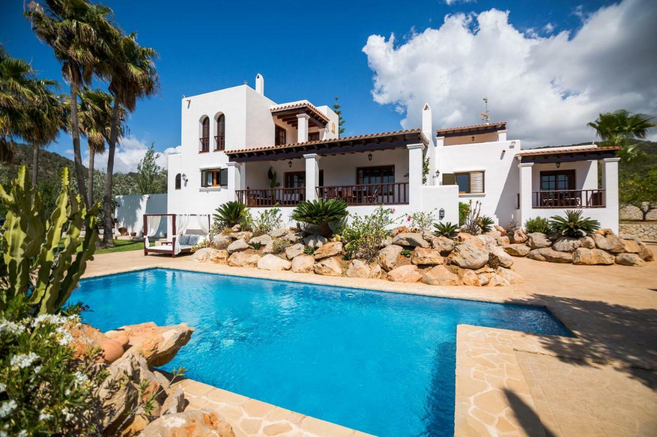 Villa Ca Na Vinya Cala Tarida  Exterior photo